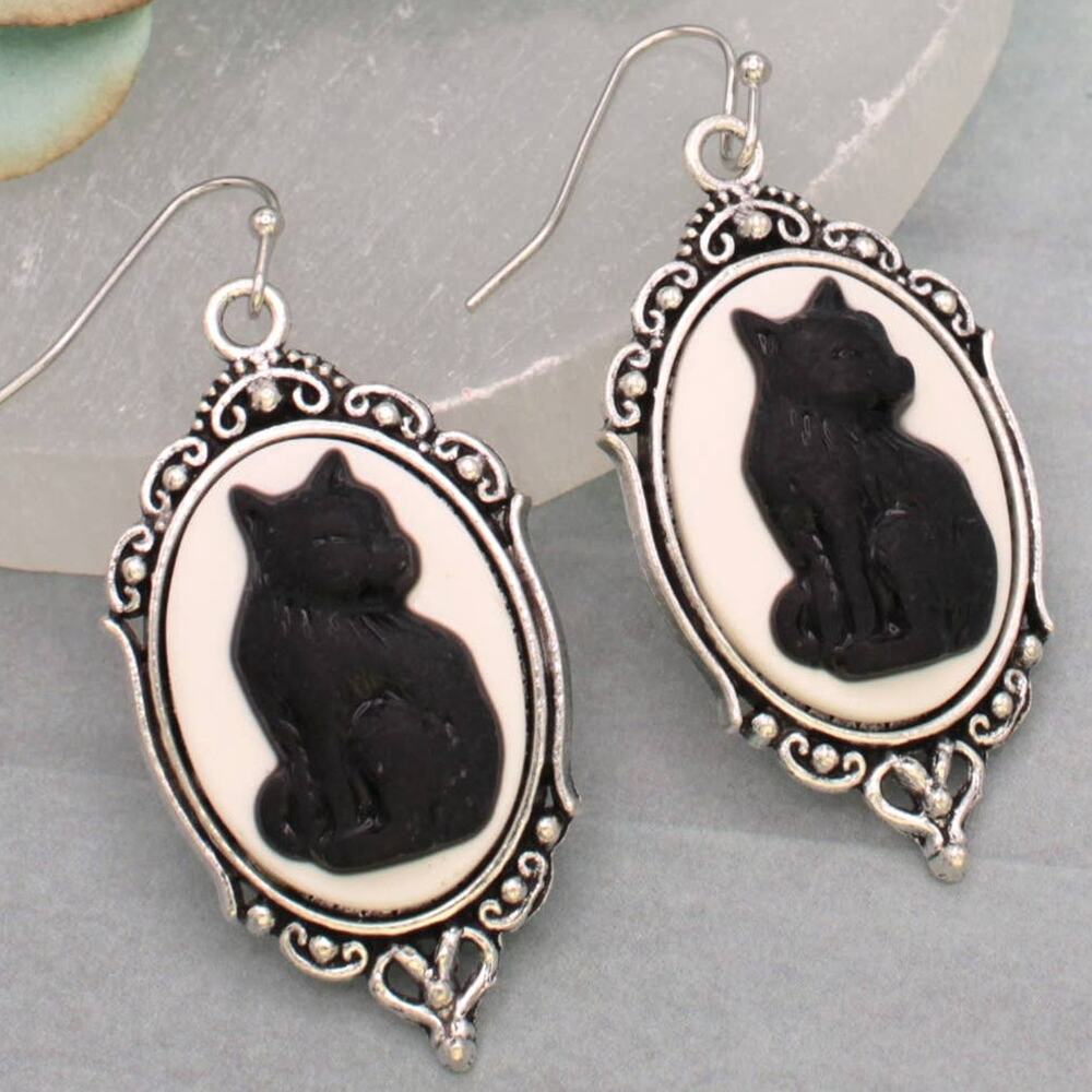 Purrfection Cat Cameo Silver Earrings